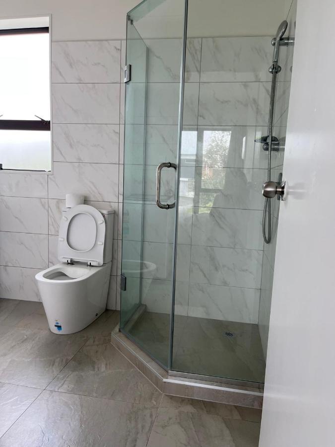 Totara Vale, Free Coffee, Parking And Wifi, Near Glenfield Mall And Highway 18,1 오클랜드 외부 사진