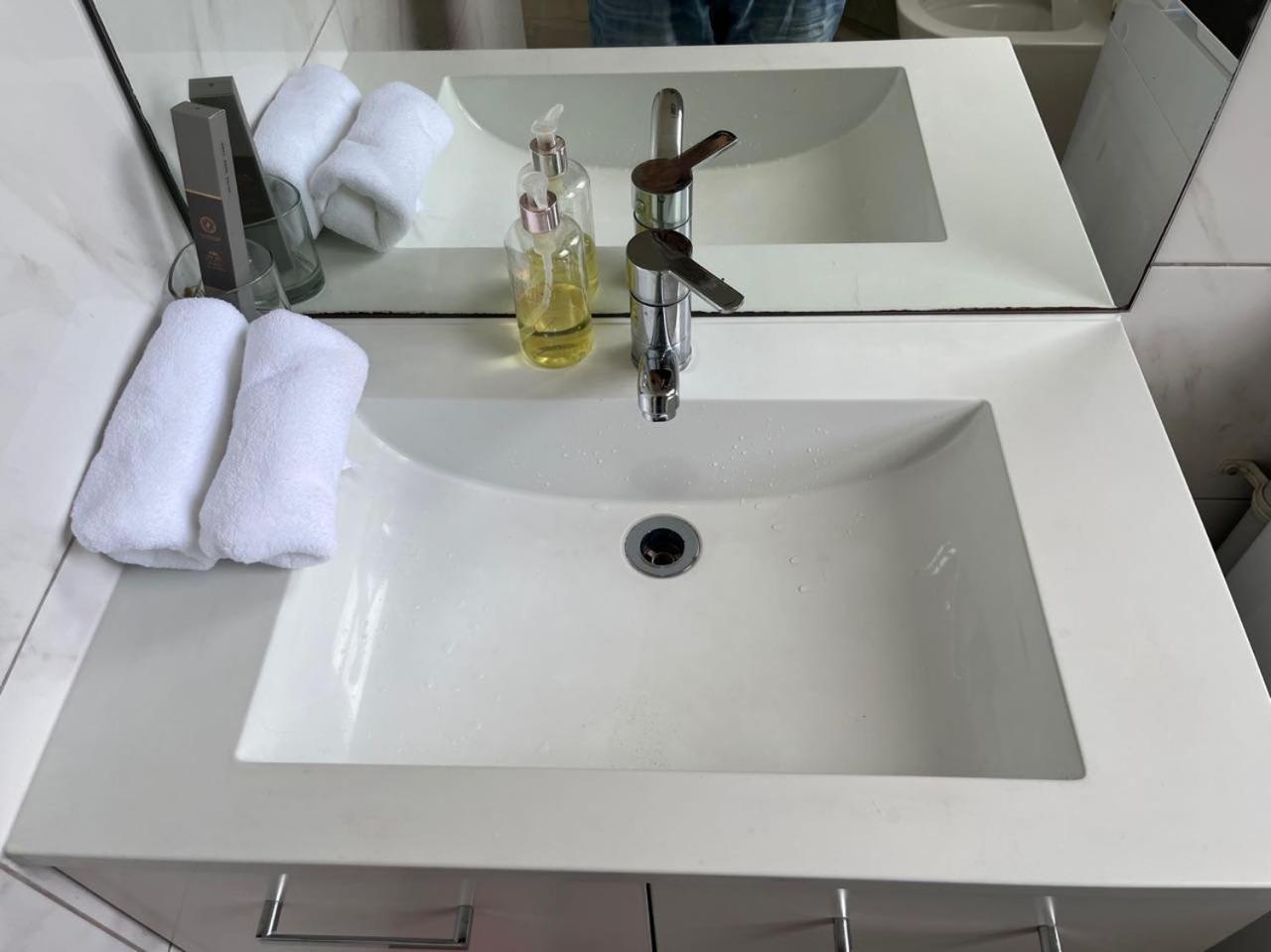 Totara Vale, Free Coffee, Parking And Wifi, Near Glenfield Mall And Highway 18,1 오클랜드 외부 사진